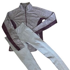Two Piece Activewear Leggings and Shirt Set. Size Medium.
